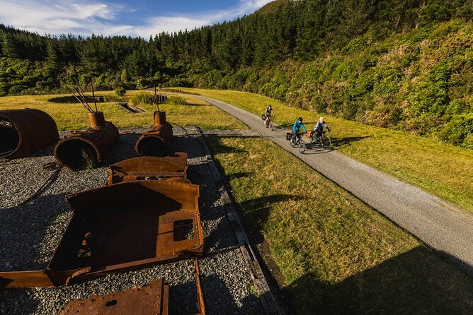 Remutaka Rail Trail Mountain Bike Explorer Cycle Tour - Equipment, clothing, and weather