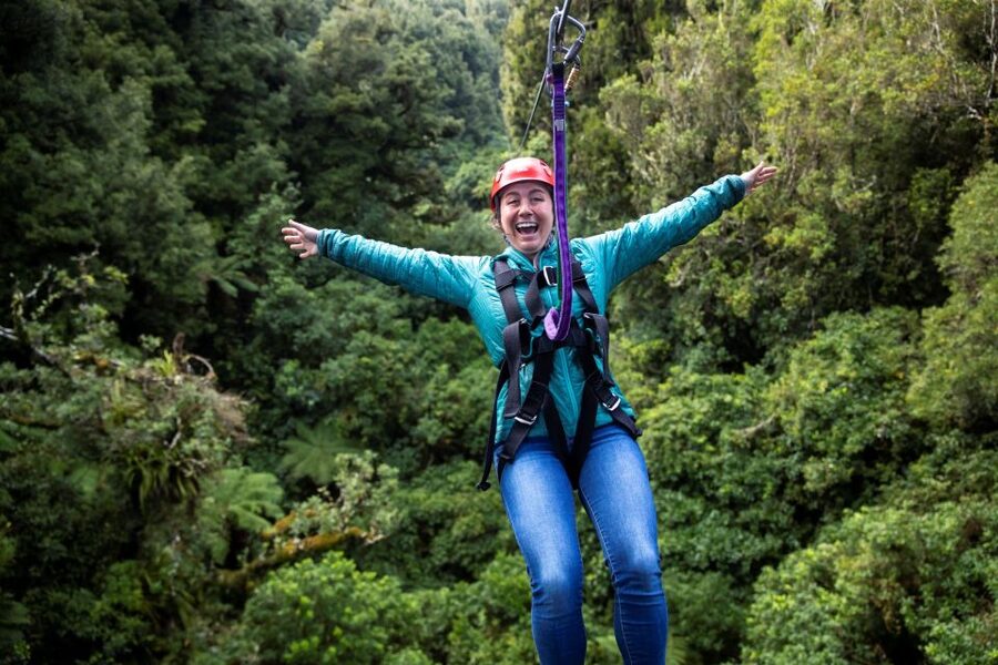 Rotorua: 6 Ziplines, Swing-Bridges & Wildlife Encounters - Swing bridges add a different kind of challenge