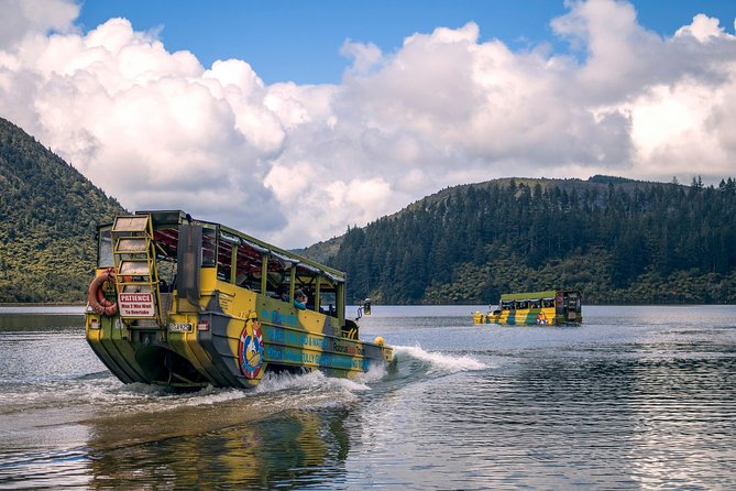 Rotorua Duck Boat Guided City and Lakes Tour - From the Road to Lake Tikitapu