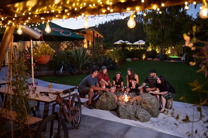 Rotorua Forest Hot Tub Soak at Secret Spot - The café, drinks, and tub-side service