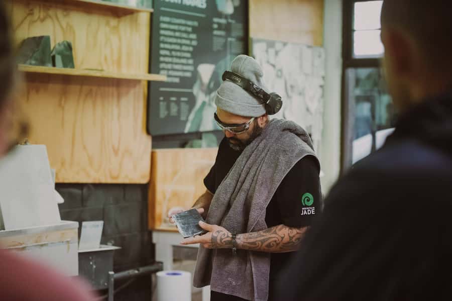 Rotorua: Jade Carving Experience at a Local Studio - Why pounamu matters beyond its colour
