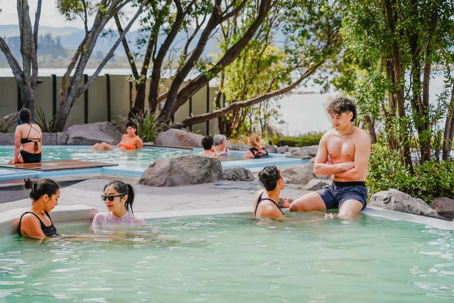 Rotorua: Polynesian Spa Pavilion Hot Pool Bathing (12+ yrs) - Try Rachel Spring for a softer soak