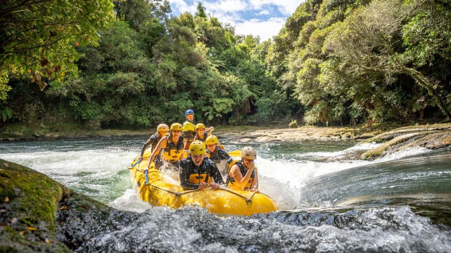 Rotorua Rafting: Kaituna River Rafting Experience-Free Sauna - From Rotorua base to wetsuit fitting