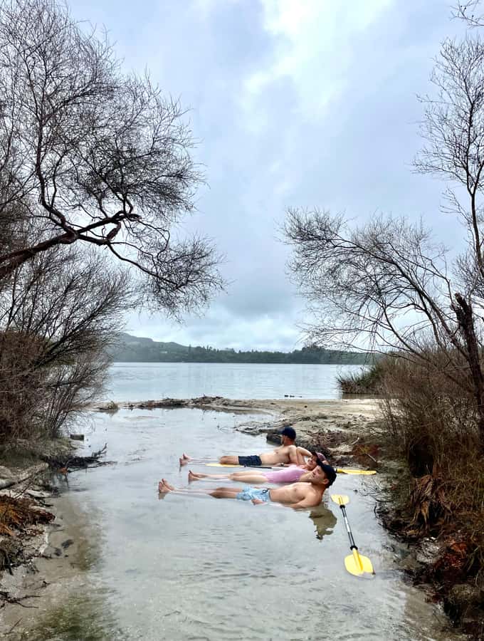 Rotorua: Secret adventure kayaking to natural hot springs - Who will enjoy this most?