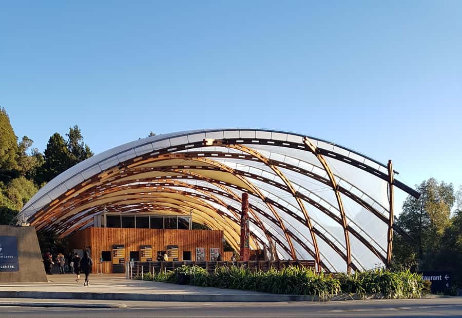 Rotorua to Auckland - Afternoon Transfer with Waitomo Caves - Why this transfer works better than a plain drive
