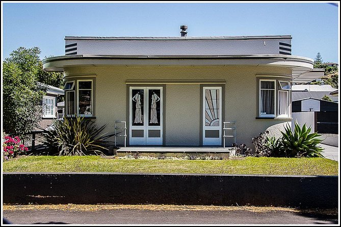 Shore Excursion: 4 Hour Premium Hawke's Bay, Napier Art deco Tour - Is $86.88 a fair price?