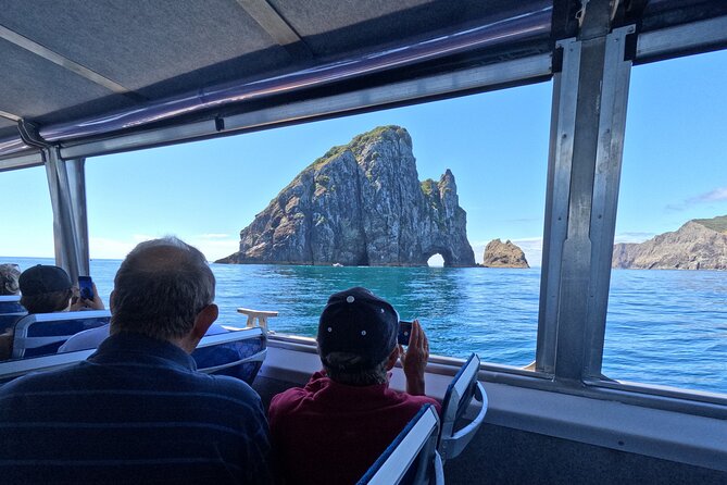 Shore Excursion: Hole in the Rock Cruise with Island stopover - Is $104.88 good value?