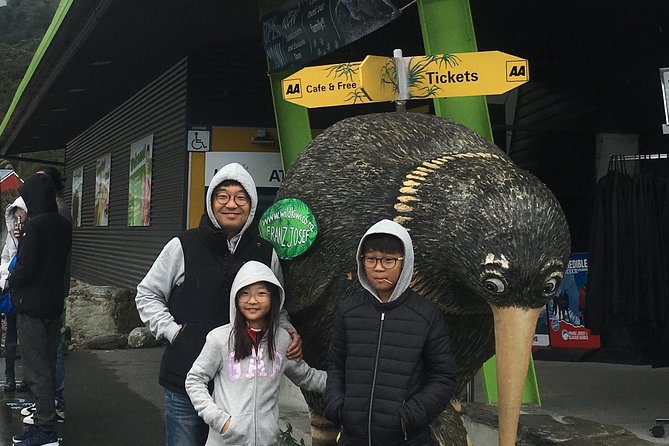 Skip the Line: Franz Josef Wildlife Center Ticket with Optional Backstage Pass - How long to allow, and how to use the 48-hour ticket