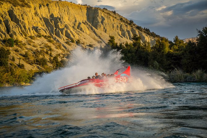 Small Group Jet Boat Adventure on the Clutha River from Wanaka - Spins, quick turns, and time to look around