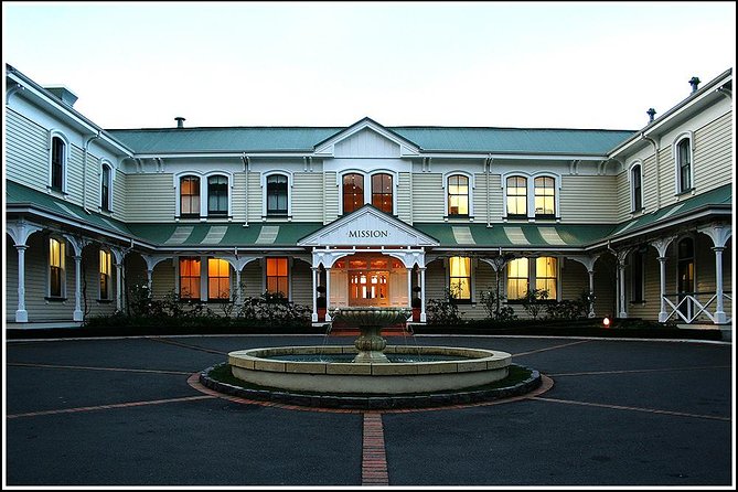 Small group - Napier Premium Wineries+ Beer tour -5.0 - 5.5 hours - What the wine-making side actually offers