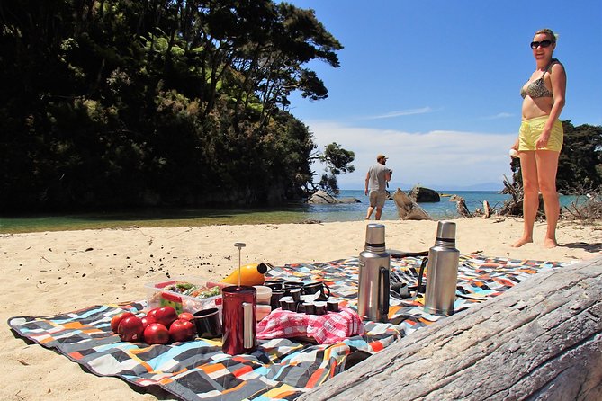 Southern Duo kayak & walk tour - Launching from Marahau at 8:30 am