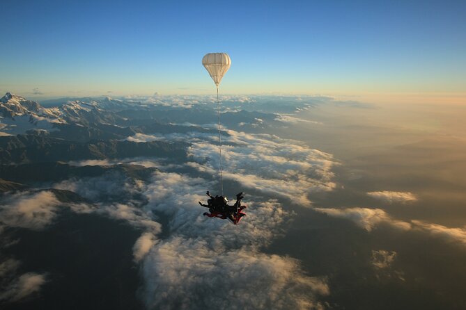 Tandem Skydive 13,000ft from Franz Josef - From Franz Josef Village to the airfield