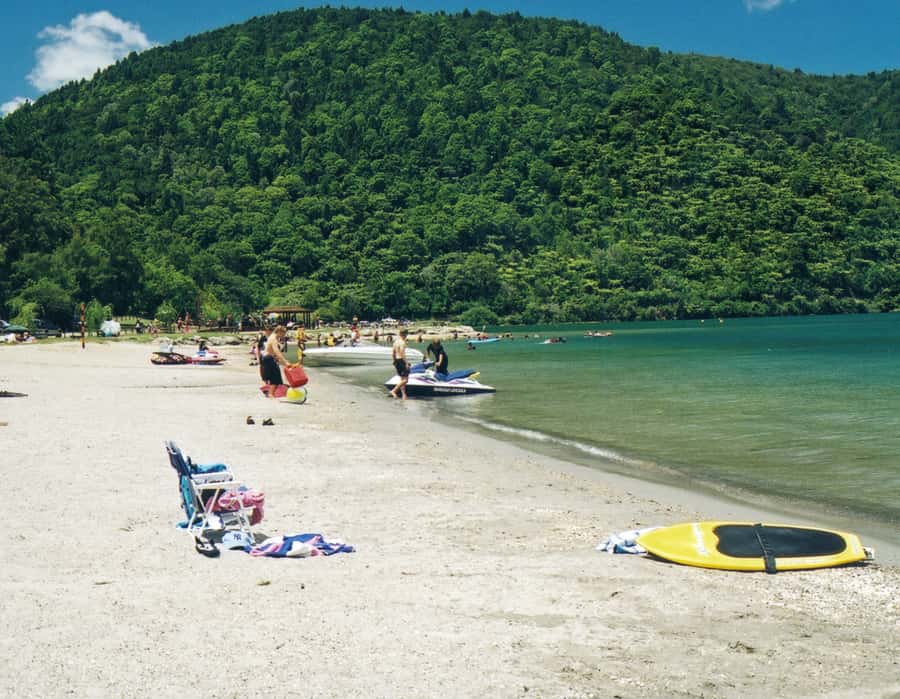Tarawera and Lakes 2-Hour Duck Eco Tour - Weather, comfort, and who should book