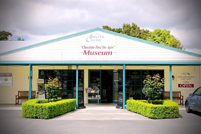 Taste Hawke's Bay - A Sweet treat food Tour - Birdwoods Gallery adds art and open space