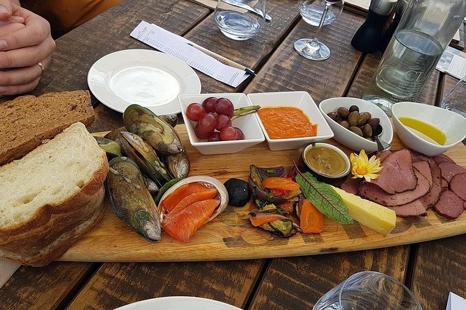 Taste the Valley Wine Tour in Marlborough with Wine Tasting - What €90.05 buys you