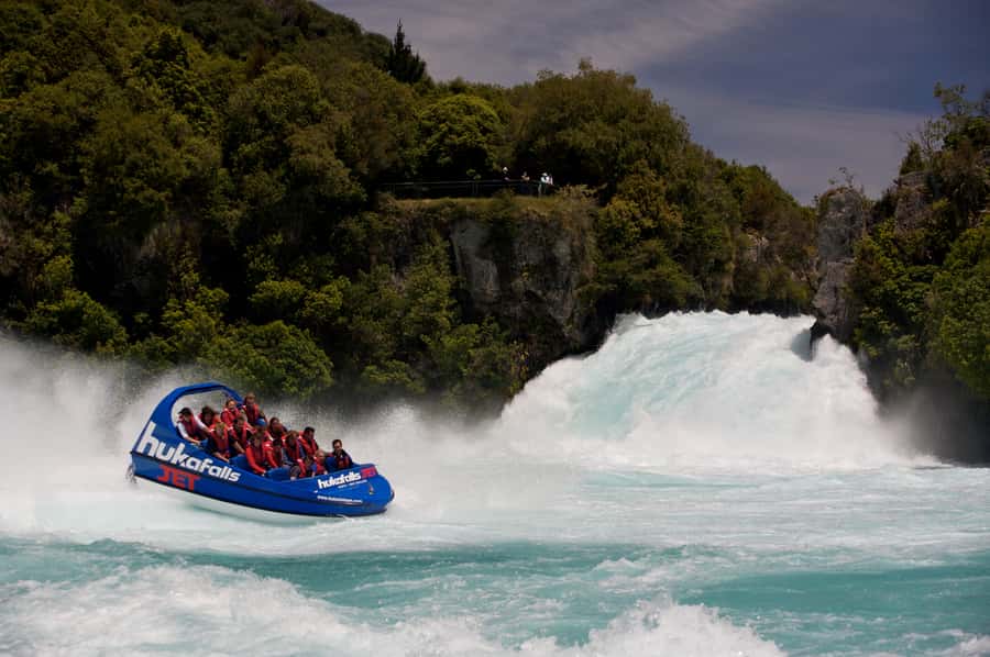 Taupō: Huka Falls 30-Minute Jet Boat Experience - Who should book this Huka Falls experience?