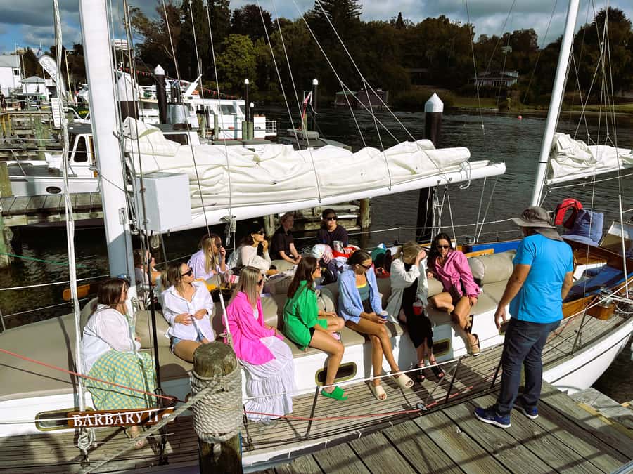 Taupō: Sail Barbary Eco Sailing to the Maori Rock Carvings - Practical packing advice for the 150-minute cruise