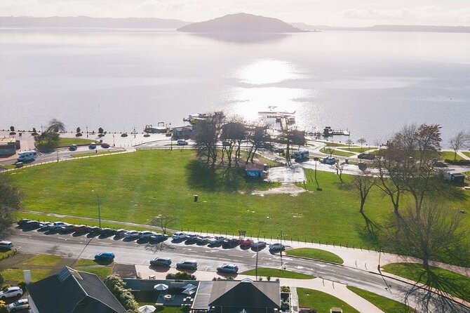 Tauranga Private Excursion: Rotorua -Te Puia-Geysers & Kiwi's - Government Gardens and Rotorua’s city center