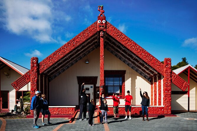 Tauranga Shore Excursion: Rotorua Highlights - Whakarewarewa explains geothermal Māori life