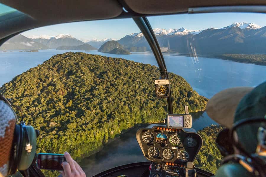 Te Anau: 30-Minute Fiordland National Park Scenic Flight - Seeing the Kepler Track from above