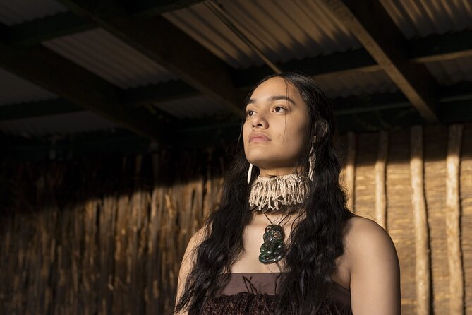 Te Pā Tū Evening Cultural Experience - Private Tour from Auckland - From Auckland Central to the Bombay Hills