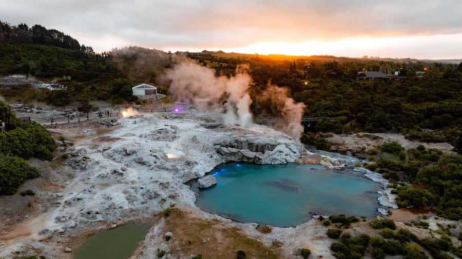 Te Puia: Te Pō Indigenous Evening Experience - Haka + Dinner - Who should book this experience
