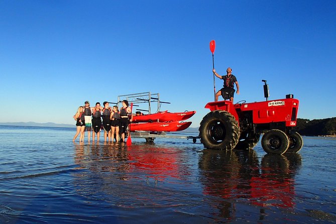 The Family Cruiser - Paddling toward Split Apple Rock