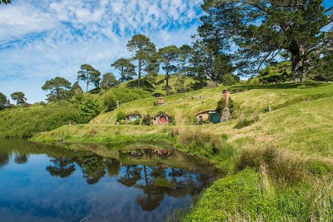 The Hobbiton Movie Set Small-Group Guided Tour from Auckland - Is the $204.79 price fair?