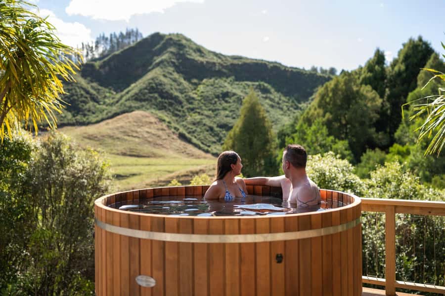 The Waitomo Experience : Okohua Glowworm Cave Tour - Getting to the Tumu Tumu Station base