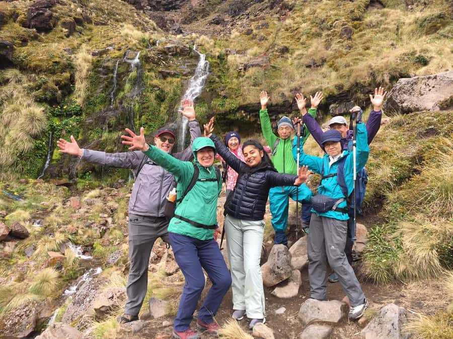 Tongariro Alpine Half Day Guided Group Walk - Three hours on the Tongariro Alpine Crossing track