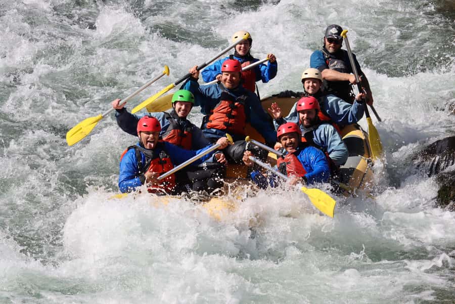 Tongariro River: Grade 3 Whitewater Rafting - Scenery that only the river can show you