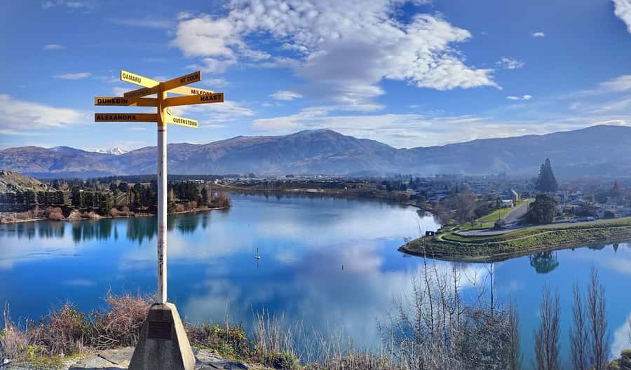 Ultimate Lake Dunstan Bike Hire, Shuttles And Boat Return - Why the Lake Dunstan route works so well as a day out