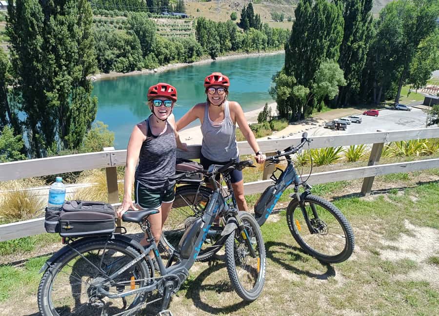 Ultimate Lake Dunstan Bike Hire, Shuttles And Boat Return - Arriving in Clyde and catching your breath