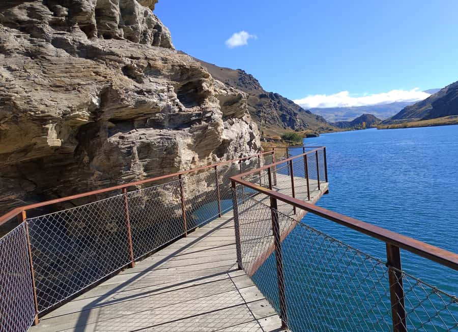 Ultimate Lake Dunstan Bike Hire, Shuttles And Boat Return - Starting at Cromwell, with the right bike setup