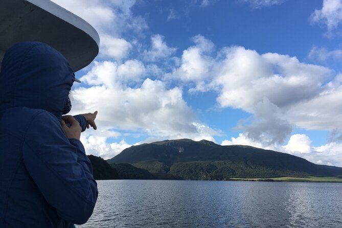 Volcanic Rotorua Day Trip from Auckland - A closer look at the geothermal walk