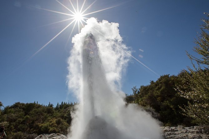 Wai-O-Tapu Thermal Wonderland, Rotorua, New Zealand - Bubbling mud, craters, and steaming lakes