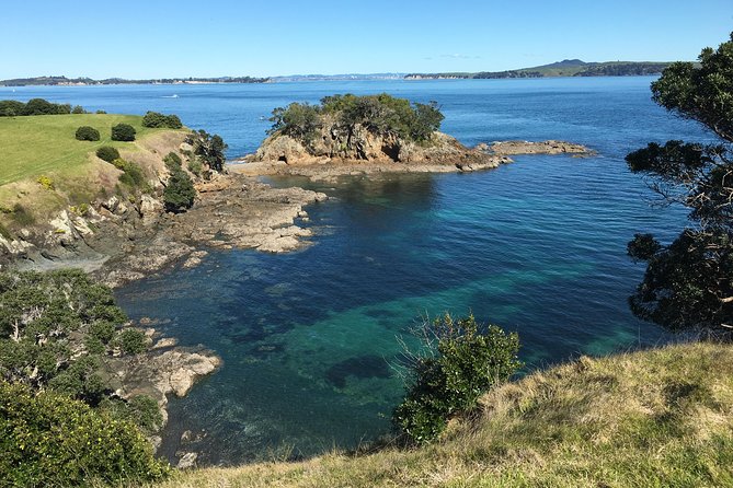 Waiheke Island Double Headland Coastal Walk - Starting at Matiatia, where the island day begins