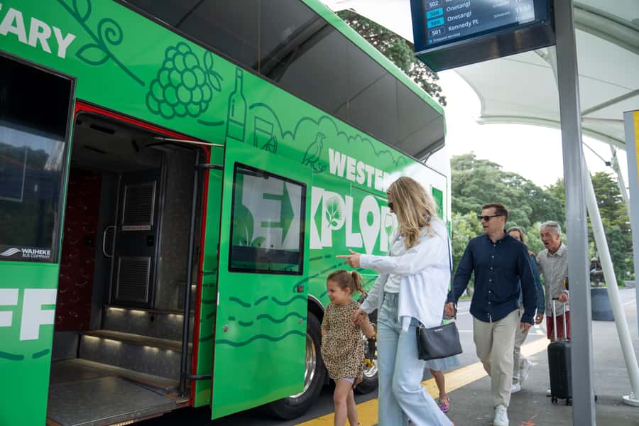 Waiheke Island: Ferry & Hop-On Hop-Off Explorer Bus Tickets - Choosing your first bus stop