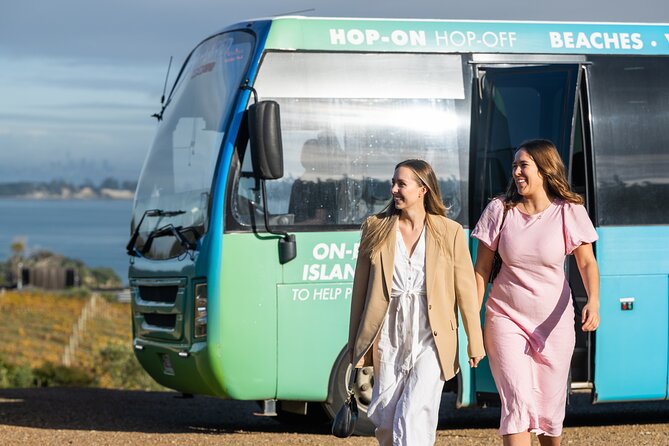 Waiheke Island Hop-On Hop-Off Explorer Bus - Goldie, Kennedy Point, Mudbrick, and Cable Bay