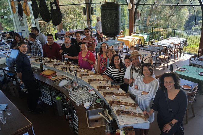 Waiheke island Wine Tours - PREMIUM wine tasting MAX 11 clients ! - Premium tastings without the usual self-drive worries