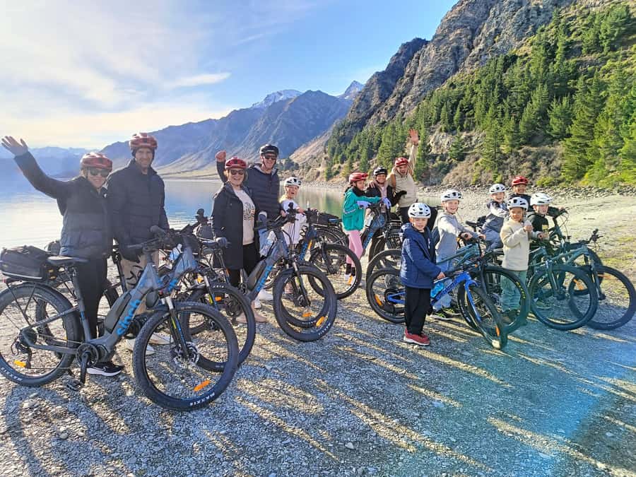 Wānaka And Hāwea: Trail Ride on Bike or E-Bike - Starting in Wānaka and heading to Lake Hāwea