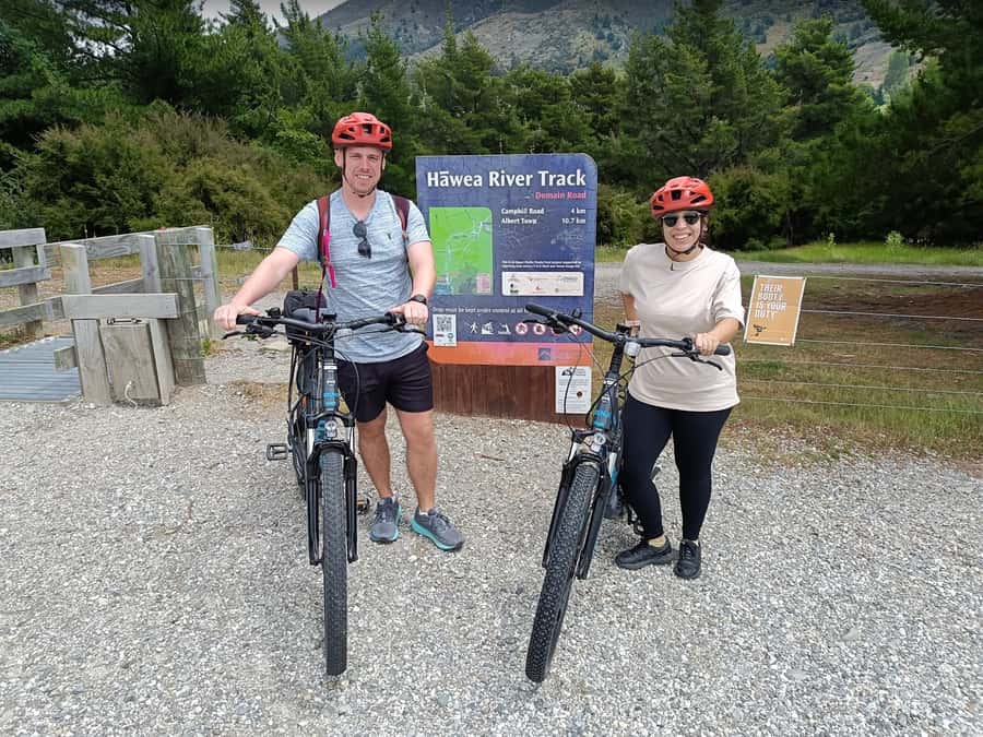 Wānaka And Hāwea: Trail Ride on Bike or E-Bike - What the $80 price really covers