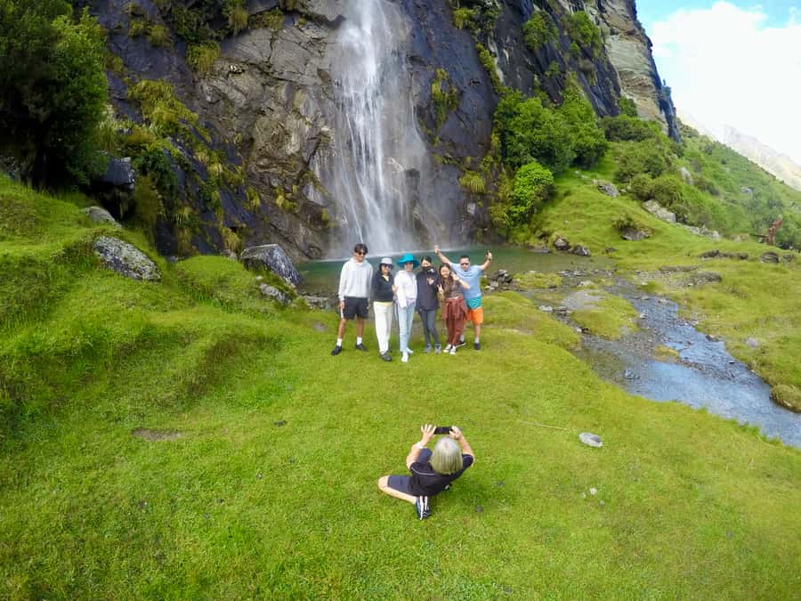 Wanaka: Full-Day Guided Packrafting Tour with Lunch - What the guides add to the experience