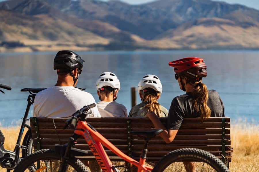 Wānaka: Gladstone Track and Wanaka Trails on Bike or eBike - Weather, seasons, and practical limits