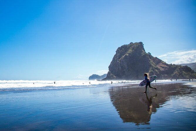 West Coast Discovery Piha Beach Private Tour - Wine tasting, lunch, and the final change of pace