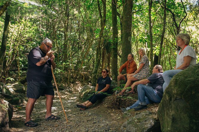 Your Kiwi Cultural Connection with Tu Tika Tours - What the small group adds